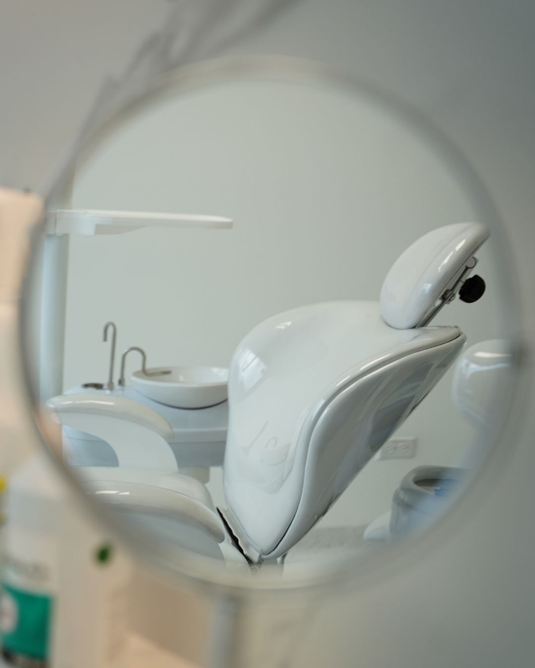 Cosmetic dentistry at Be Dharma Dental, Torre Médica Oviedo, Medellín