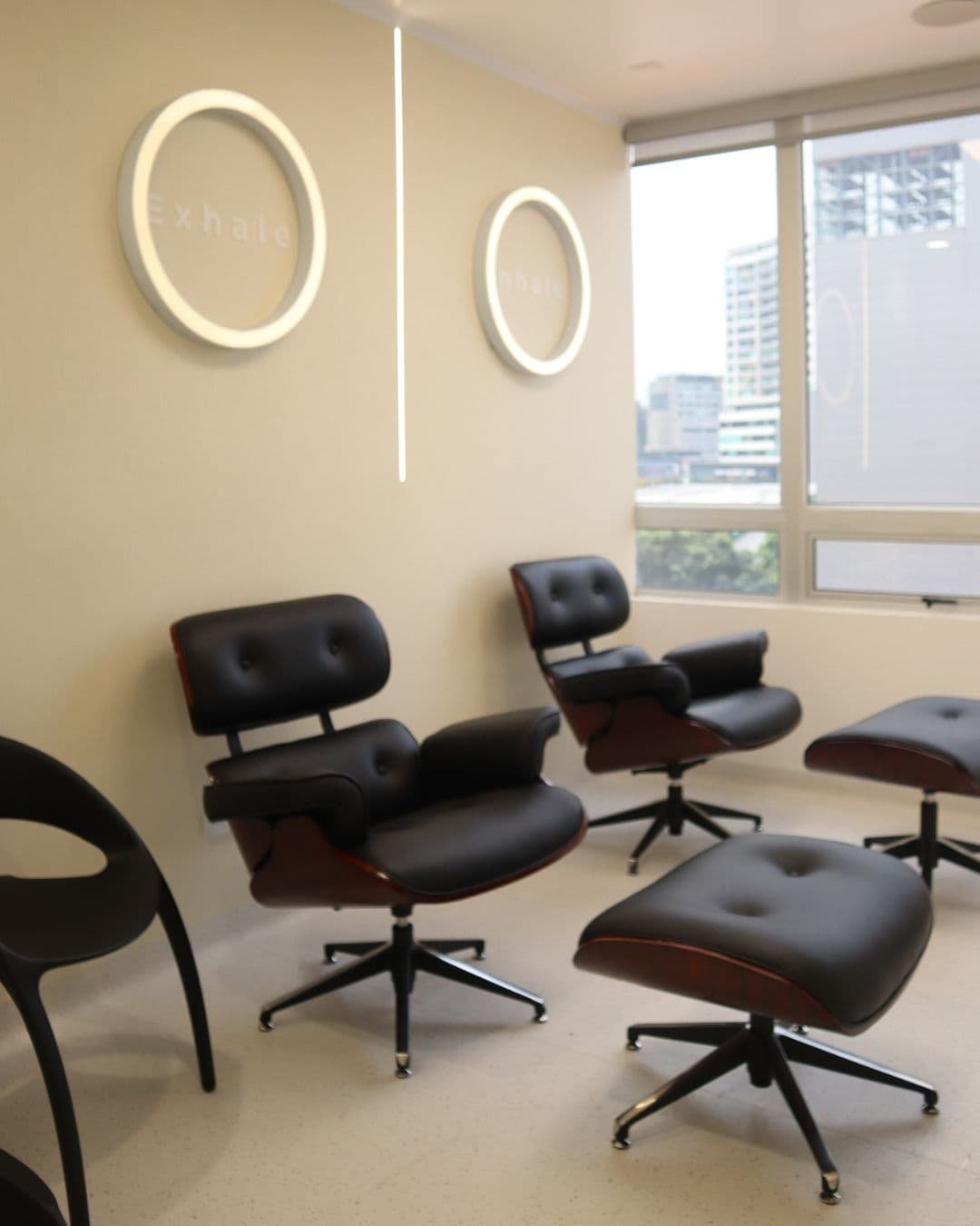 Face and body aesthetic treatments at Torre Médica Oviedo in Medellín